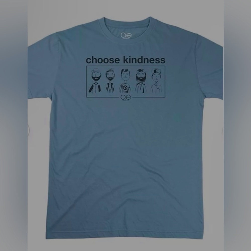 🏳️‍🌈 NWT! QE Unisex Choose Kindness Blue Tshirt
